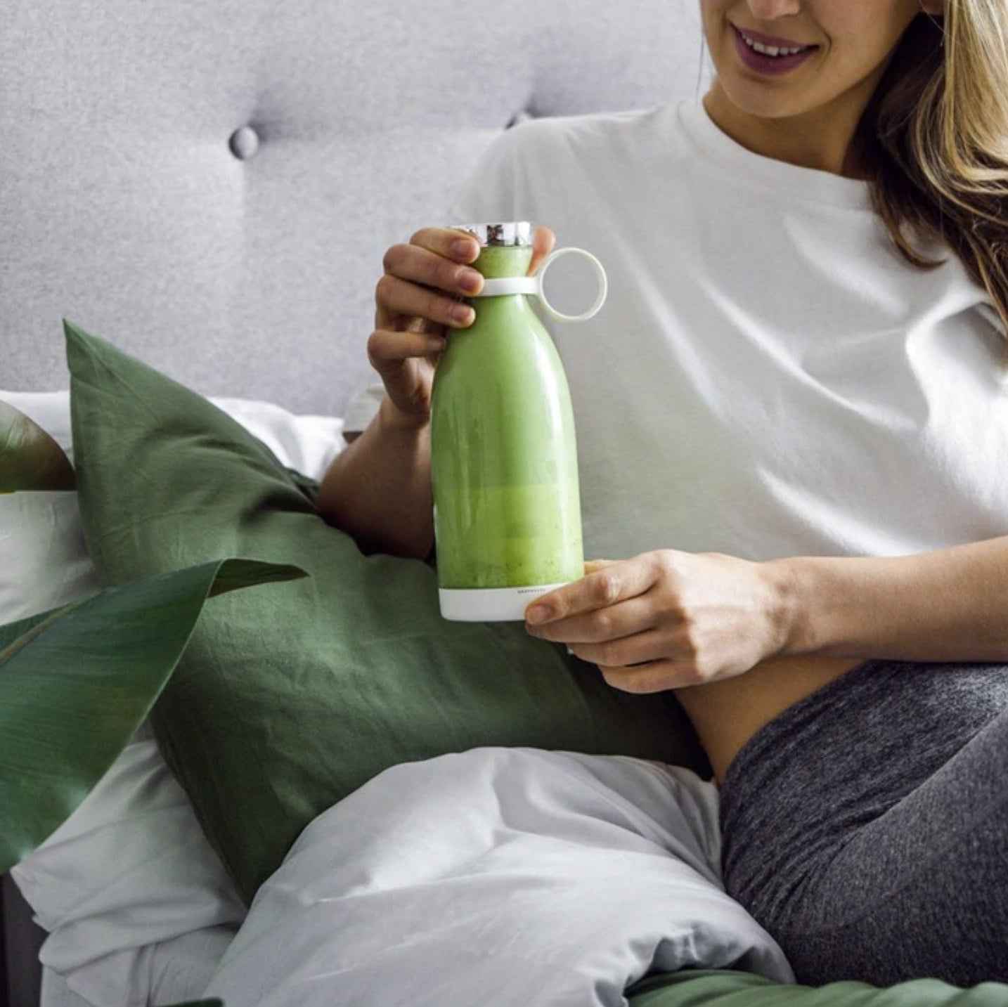 11.83oz Portable Electric Fruit Blender