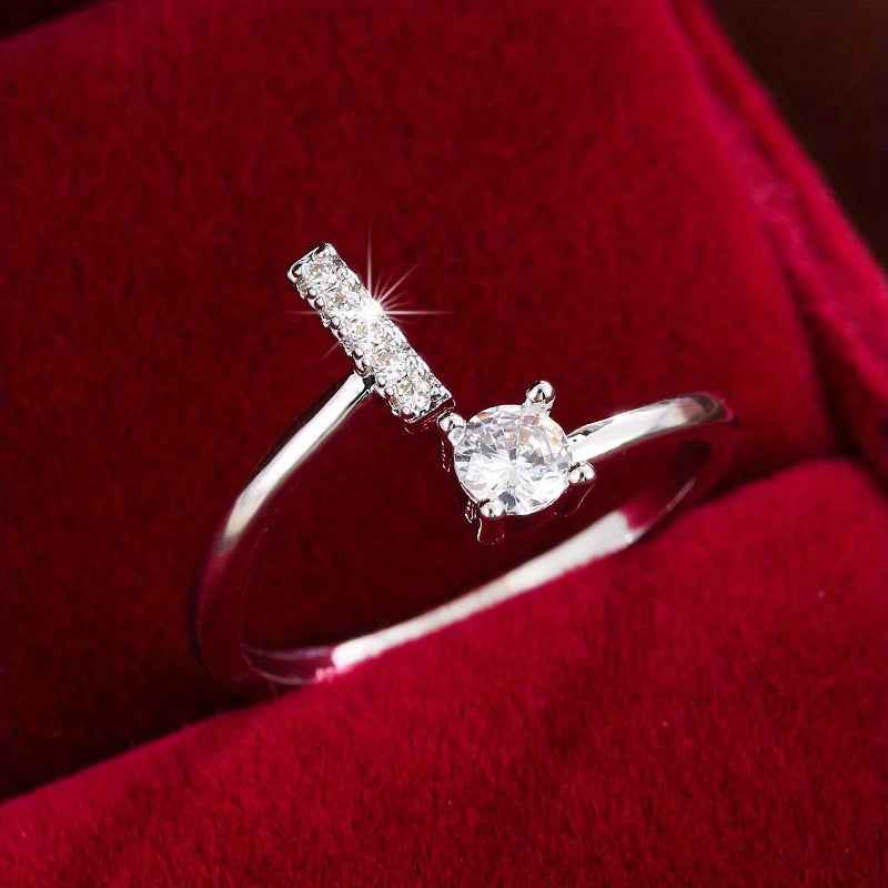 Fashionable 26 English Letters Four-Prong Synthetic Synthetic Zirconia Open Adjustment Ring Ｉ Silvery
