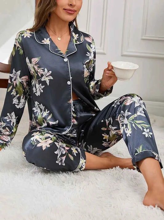 Women's Cartoon Pajama Set - Soft Short Sleeve Top and Long Pants Sleepwear for Ladies Homewear