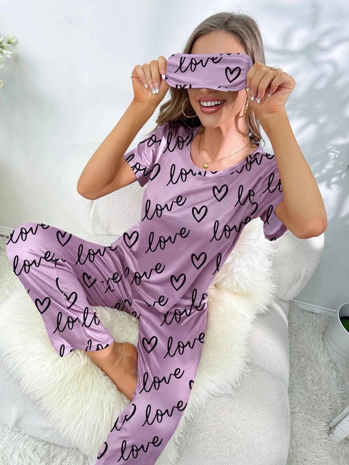 New Women's Pajamas Love Pattern, Casual Short Sleeve Trousers
