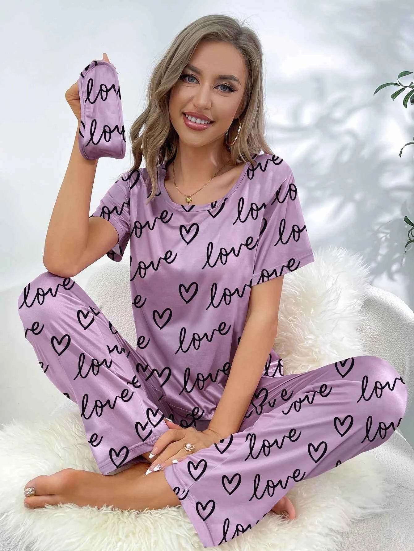 New Women's Pajamas Love Pattern, Casual Short Sleeve Trousers