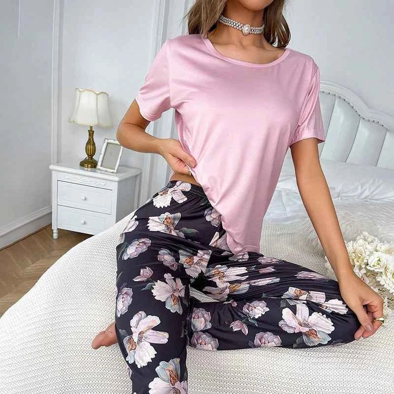 Women's Cartoon Pajama Set - Soft Short Sleeve Top and Long Pants Sleepwear for Ladies Homewear