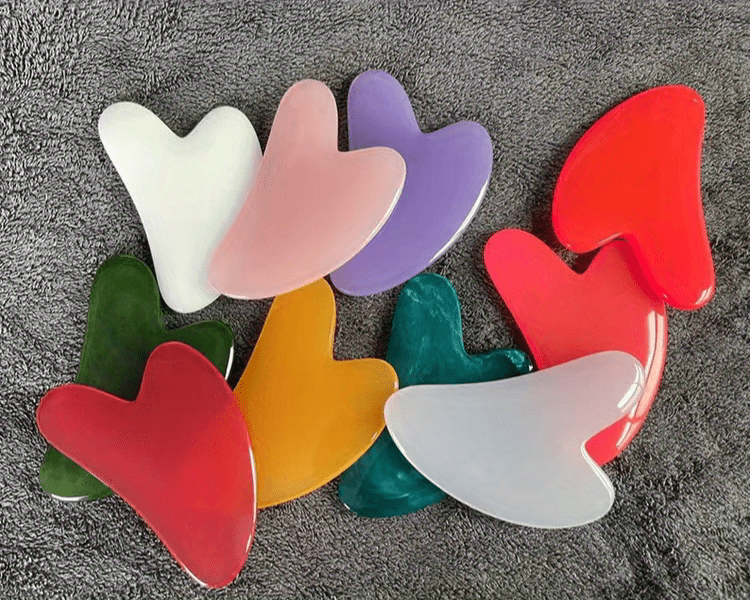 Heart-Shaped Massage Tool - Pastel pink Facial & Body Scraping board for Light Beige Care, Muscle Toning, Hair Removal - Durable & Easy-Clean Surface - Salon or Home Spa Use - Beauty Device, Massager for Body, Soothing Aesthe